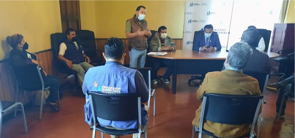 Buscan solución a problemática por proyecto de electrificación en Soloma